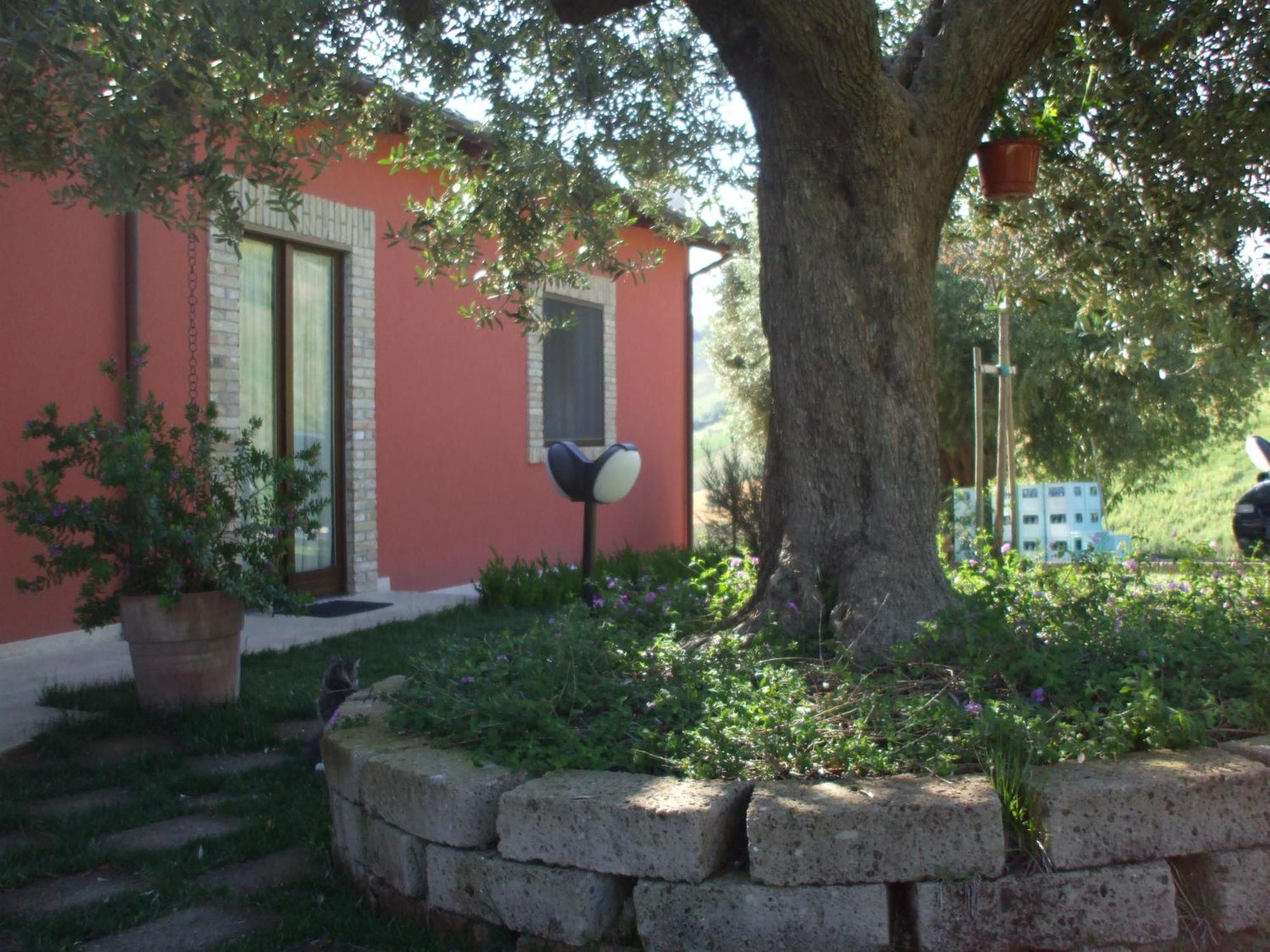 Agriturismo Il Borgo Degli Ulivi Roseto Degli Abruzzi Luaran gambar