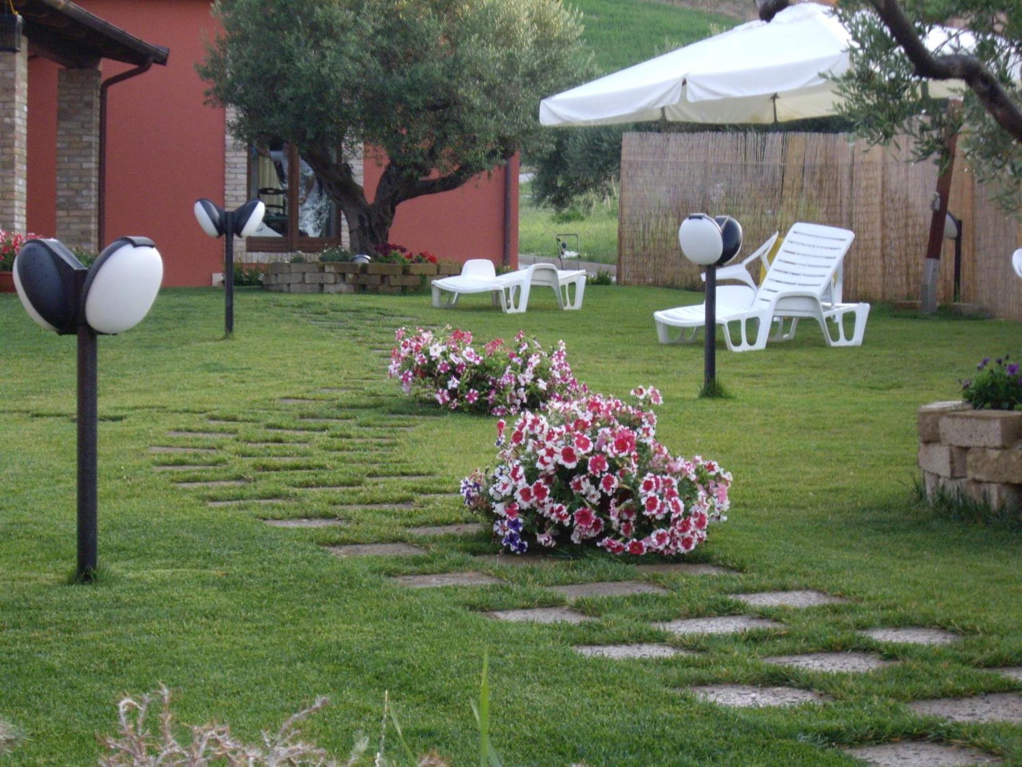 Agriturismo Il Borgo Degli Ulivi Roseto Degli Abruzzi Luaran gambar